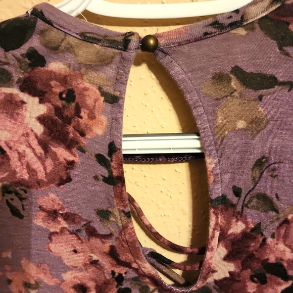 Lightweight 3/4 length sleeve Tunic - Picture 3 of 4